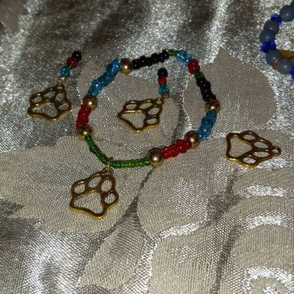Paw charm bracelet   - Picture 6 of 6